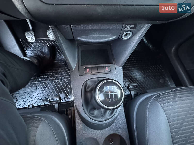 Минивэн Volkswagen Caddy 2011 в Коломые