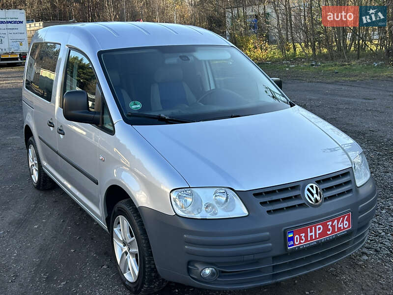 Мінівен Volkswagen Caddy 2009 в Радивиліві