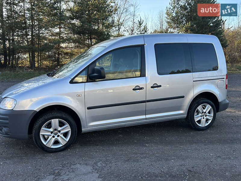 Мінівен Volkswagen Caddy 2009 в Радивиліві