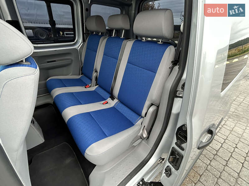 Мінівен Volkswagen Caddy 2009 в Радивиліві