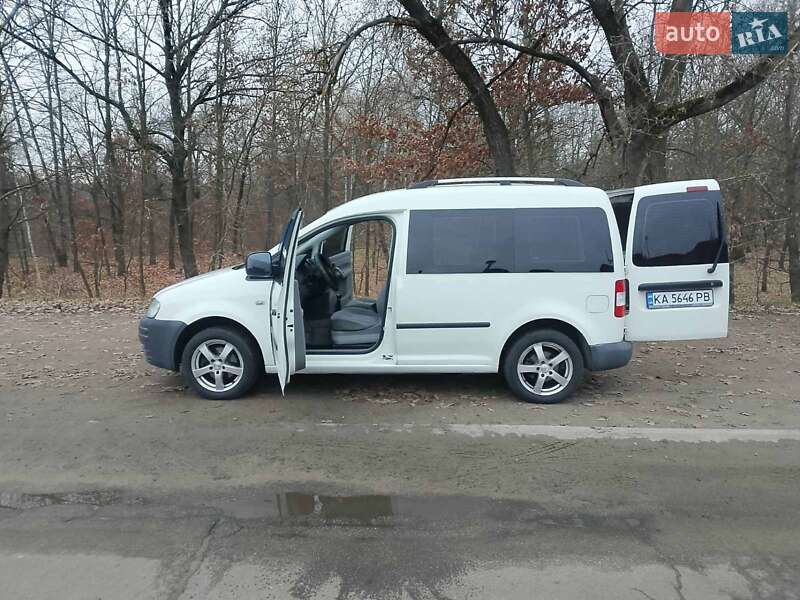 Мінівен Volkswagen Caddy 2004 в Києві