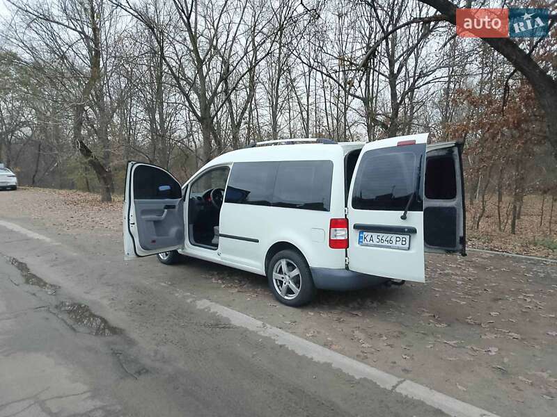Мінівен Volkswagen Caddy 2004 в Києві