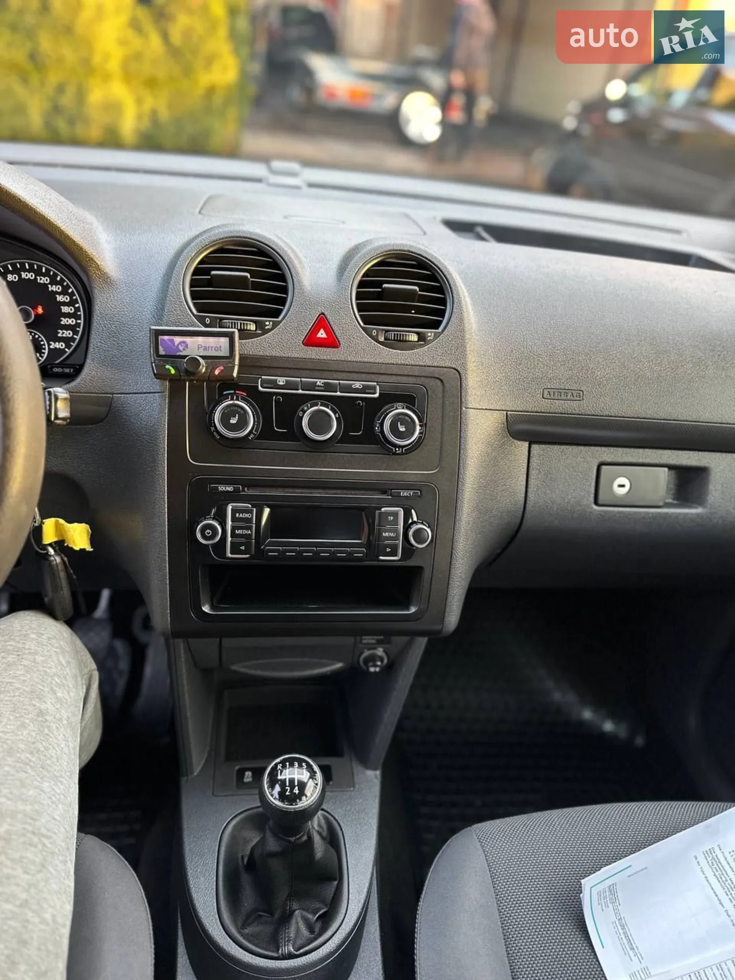2011 Volkswagen Caddy - мініатюра 27