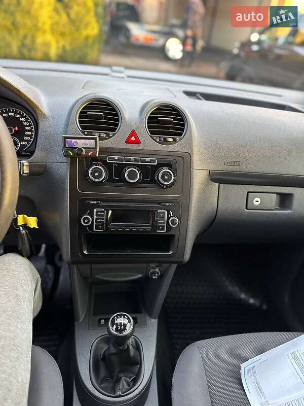 Минивэн Volkswagen Caddy 2011 в Луцке фото 27 Минивэн Volkswagen Caddy 2011 в Луцке