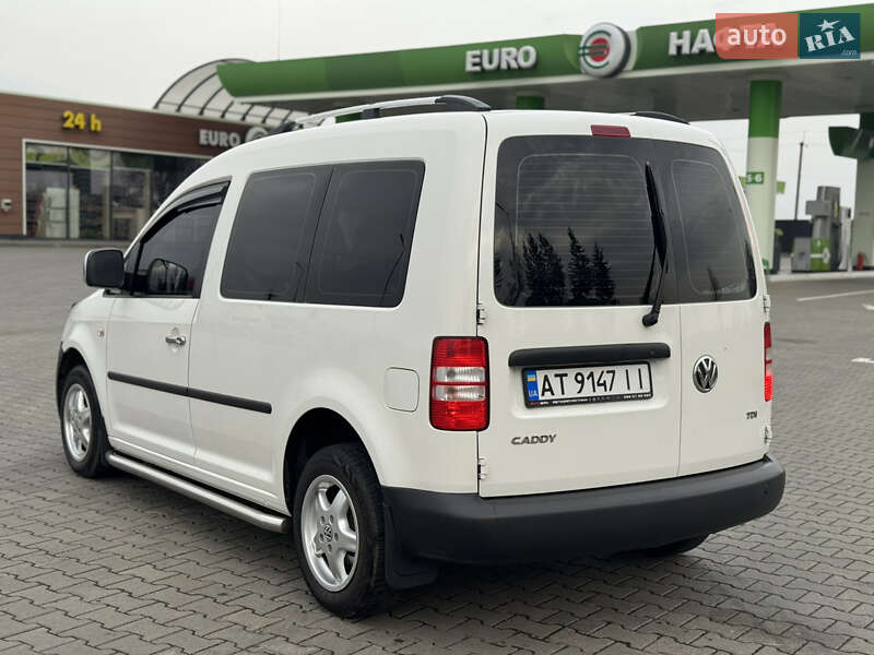 Мінівен Volkswagen Caddy 2011 в Коломиї