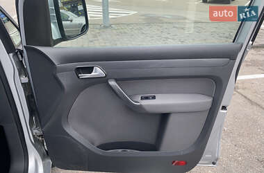 Минивэн Volkswagen Caddy 2014 в Киеве
