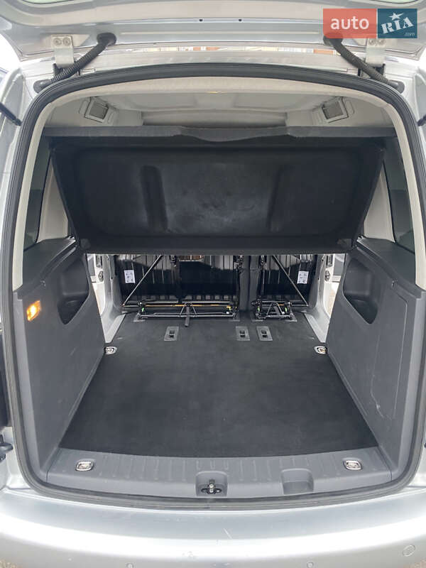 Мінівен Volkswagen Caddy 2014 в Києві фото 29 Мінівен Volkswagen Caddy 2014 в Києві