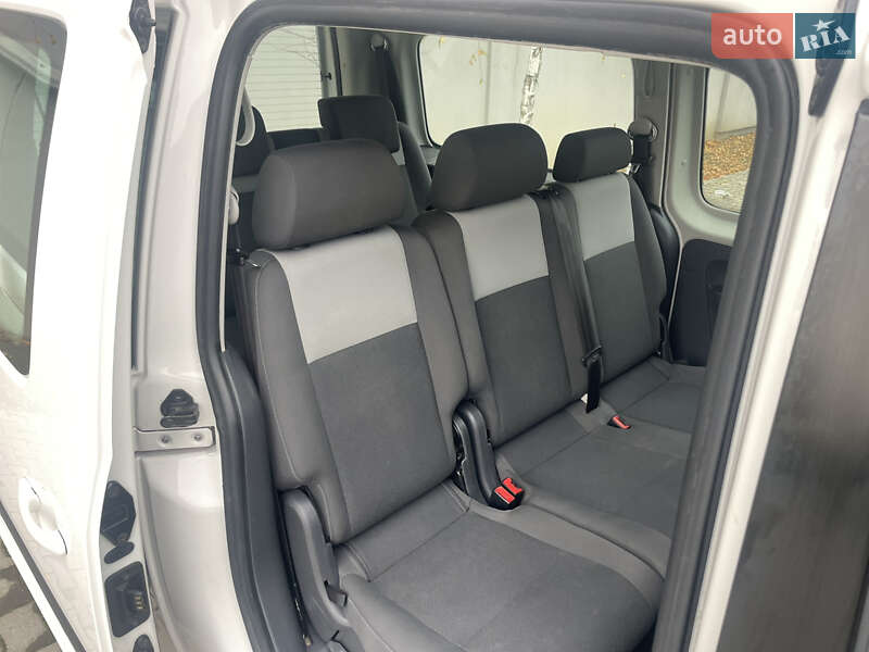 Минивэн Volkswagen Caddy 2013 в Мукачево