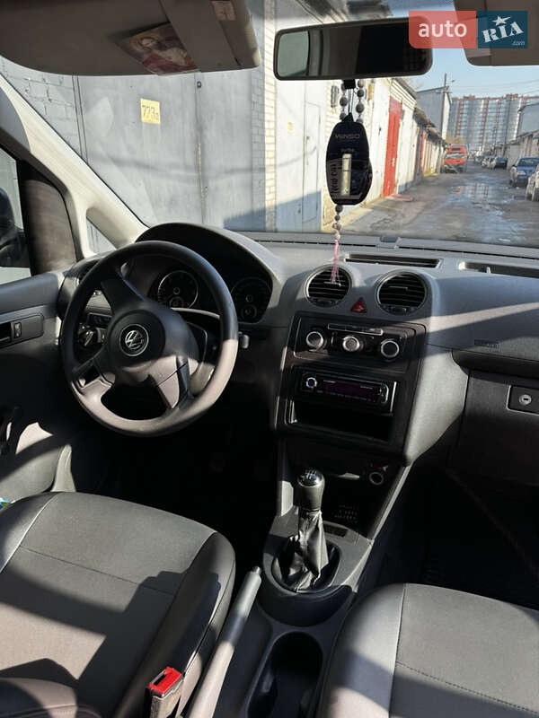 Грузовой фургон Volkswagen Caddy 2012 в Львове фото 14 Грузовой фургон Volkswagen Caddy 2012 в Львове