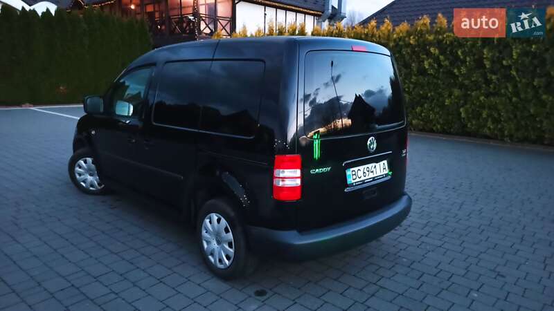 Минивэн Volkswagen Caddy 2012 в Стрые