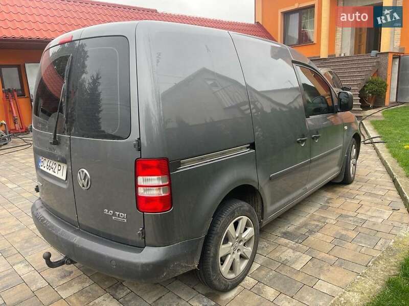 Вантажний фургон Volkswagen Caddy 2012 в Львові