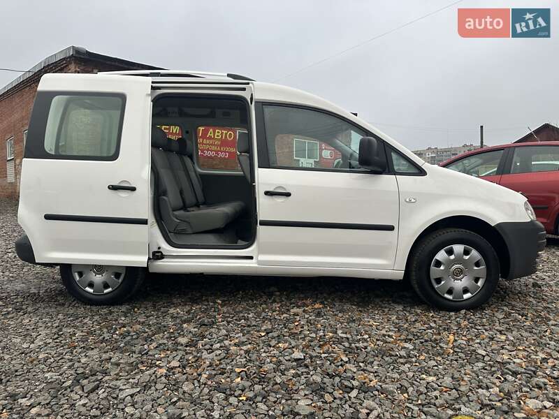 Минивэн Volkswagen Caddy 2006 в Смеле