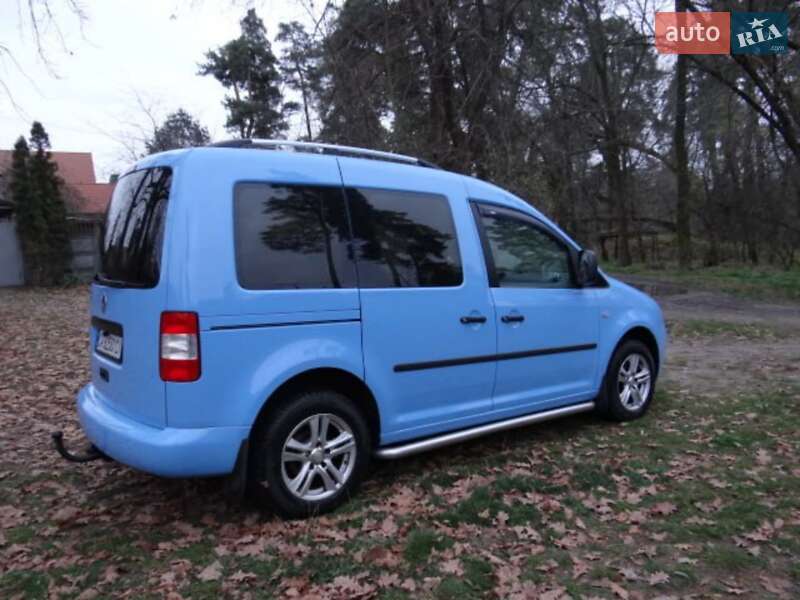 Мінівен Volkswagen Caddy 2008 в Черкасах
