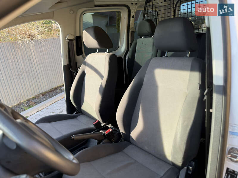 Минивэн Volkswagen Caddy 2017 в Ужгороде