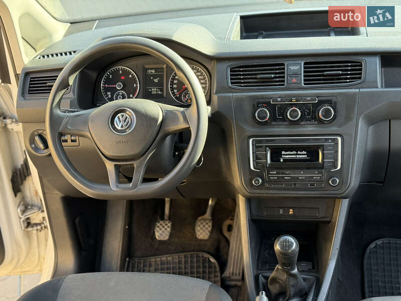 Минивэн Volkswagen Caddy 2017 в Ужгороде