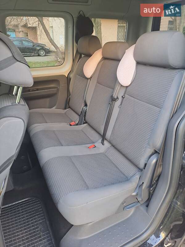 Мінівен Volkswagen Caddy 2010 в Івано-Франківську