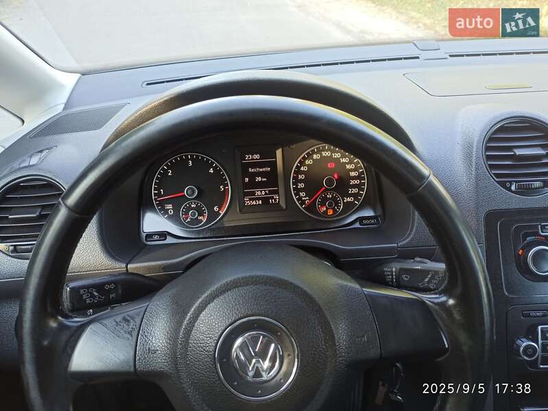 Мінівен Volkswagen Caddy 2010 в Рівному фото 18 Мінівен Volkswagen Caddy 2010 в Рівному
