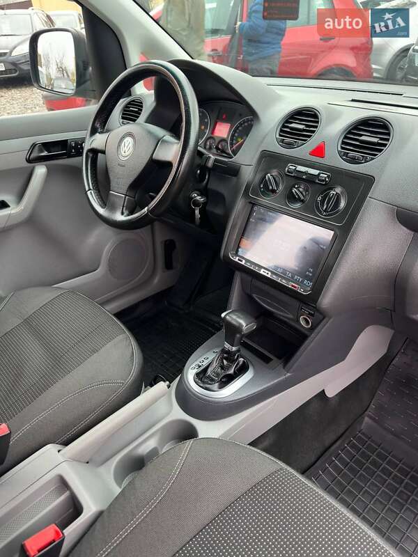 Минивэн Volkswagen Caddy 2006 в Смеле