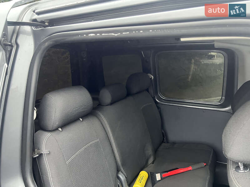 Минивэн Volkswagen Caddy 2011 в Бердичеве фото 39 Минивэн Volkswagen Caddy 2011 в Бердичеве