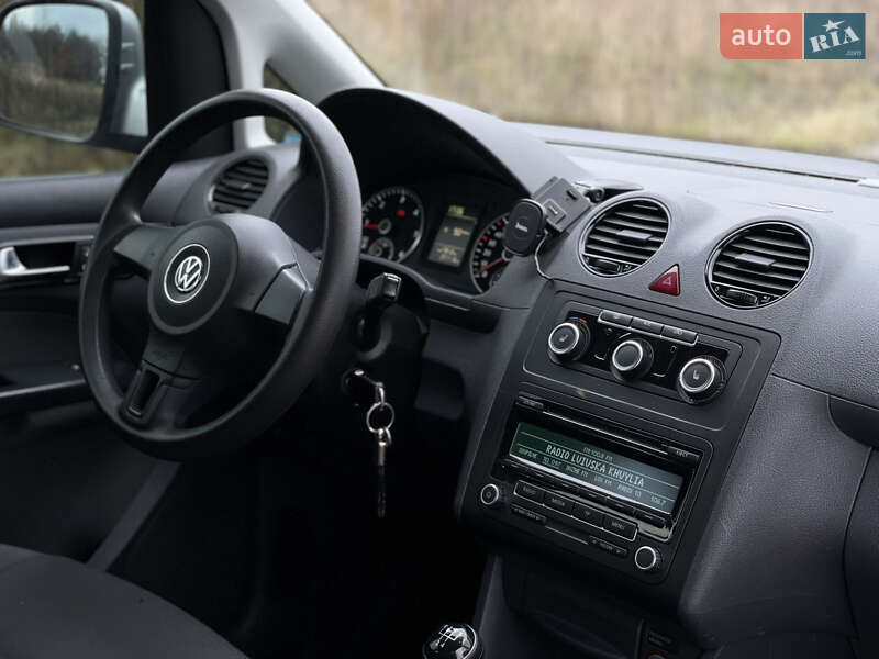 Мінівен Volkswagen Caddy 2013 в Львові