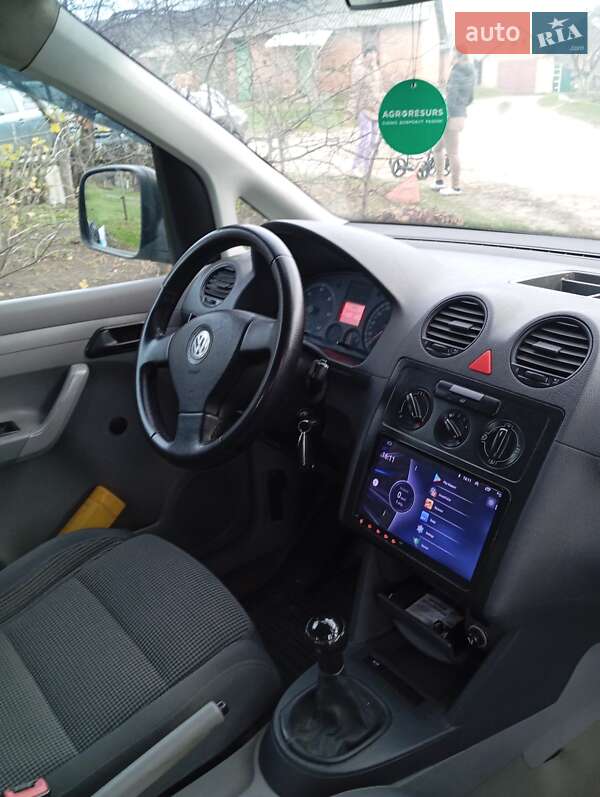 Минивэн Volkswagen Caddy 2006 в Новых Санжарах