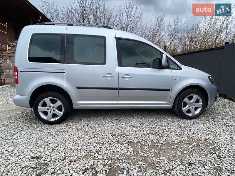 Мінівен Volkswagen Caddy 2010 в Тернополі