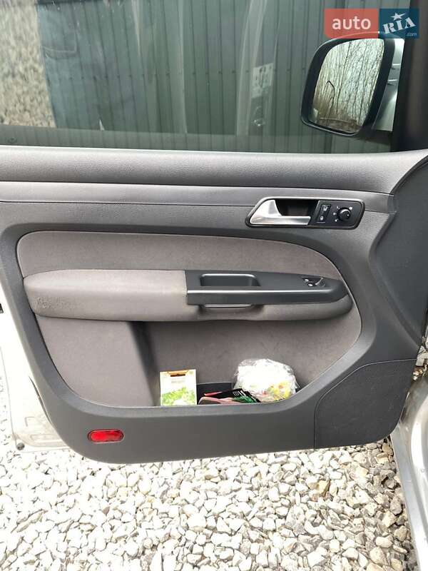 Мінівен Volkswagen Caddy 2010 в Тернополі