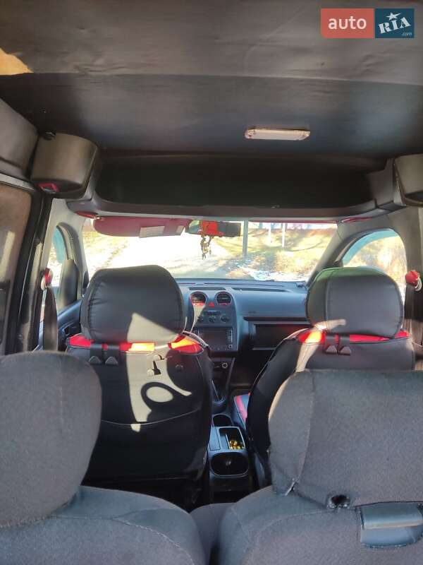 Минивэн Volkswagen Caddy 2007 в Кременце