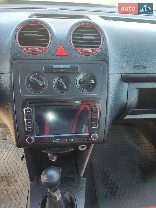 Минивэн Volkswagen Caddy 2007 в Кременце