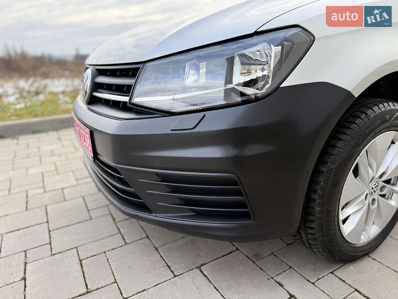 Мінівен Volkswagen Caddy 2020 в Рівному