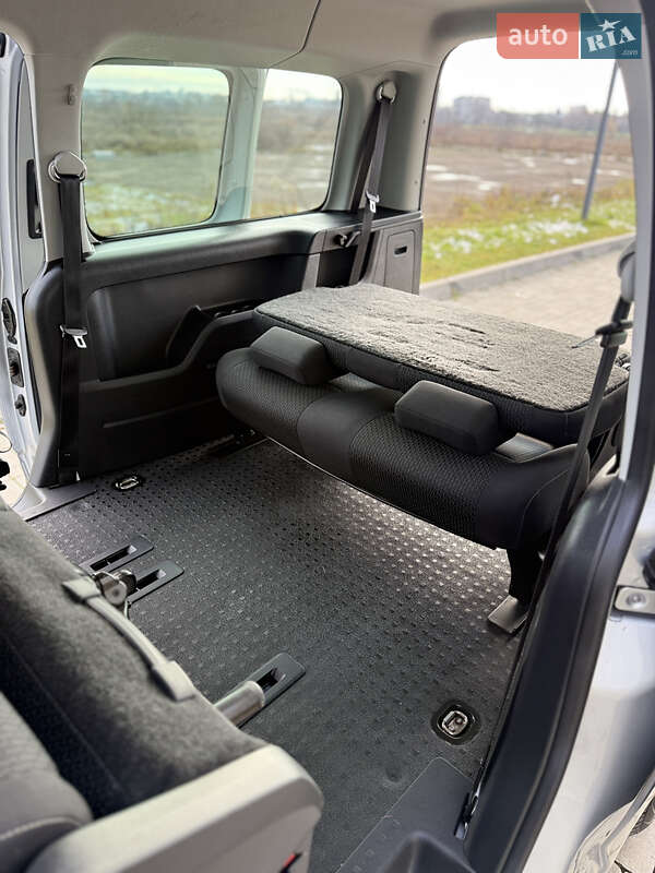 Мінівен Volkswagen Caddy 2020 в Рівному