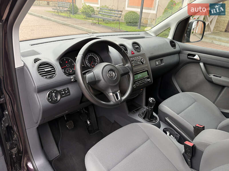 Минивэн Volkswagen Caddy 2013 в Стрые фото 42 Минивэн Volkswagen Caddy 2013 в Стрые