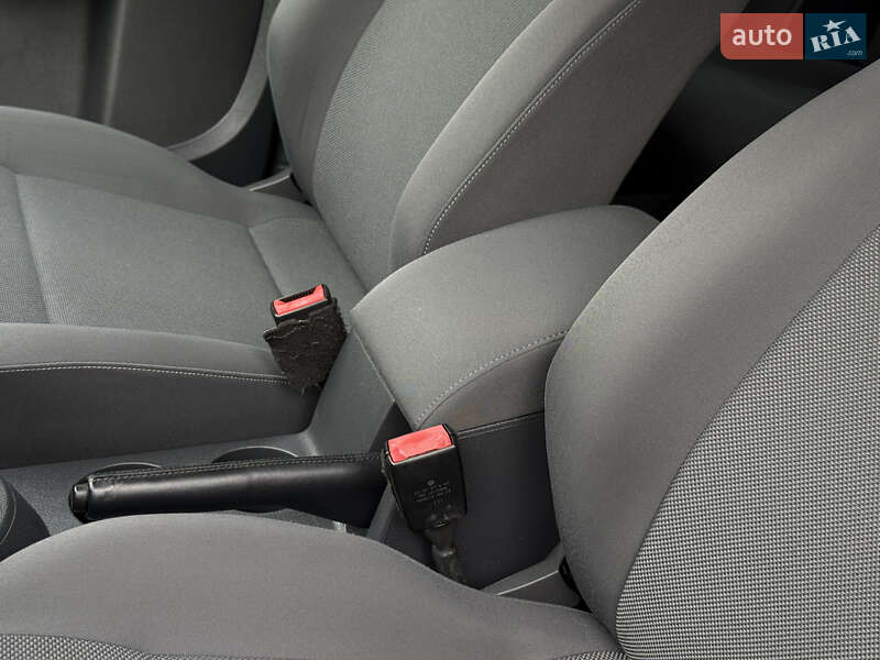 Минивэн Volkswagen Caddy 2013 в Стрые фото 48 Минивэн Volkswagen Caddy 2013 в Стрые