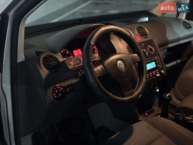 Мінівен Volkswagen Caddy 2009 в Сарнах фото 27 Мінівен Volkswagen Caddy 2009 в Сарнах