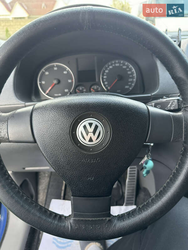 Мінівен Volkswagen Caddy 2009 в Чернівцях