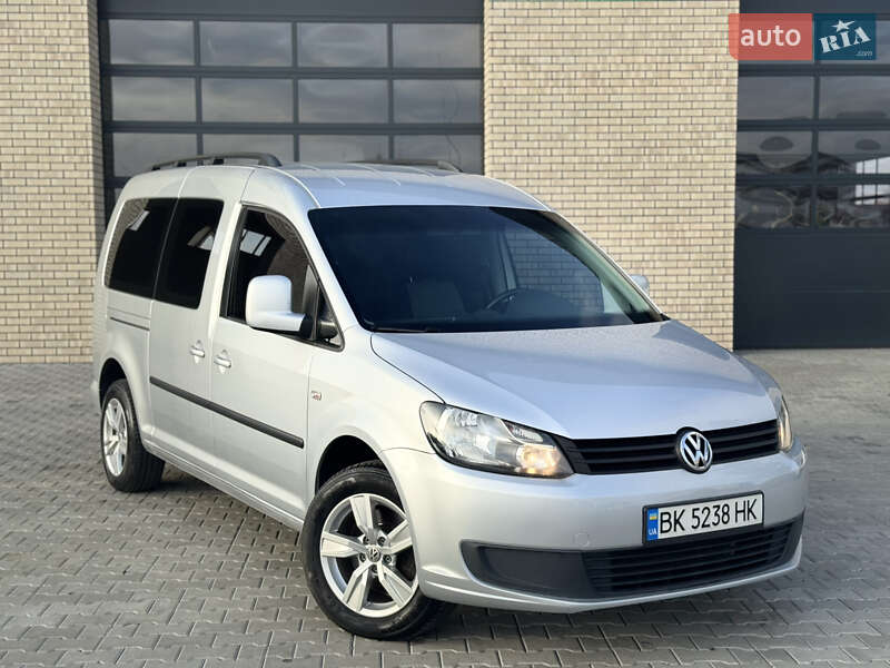 Мінівен Volkswagen Caddy 2013 в Сарнах