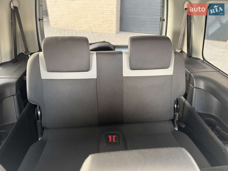 Мінівен Volkswagen Caddy 2013 в Сарнах