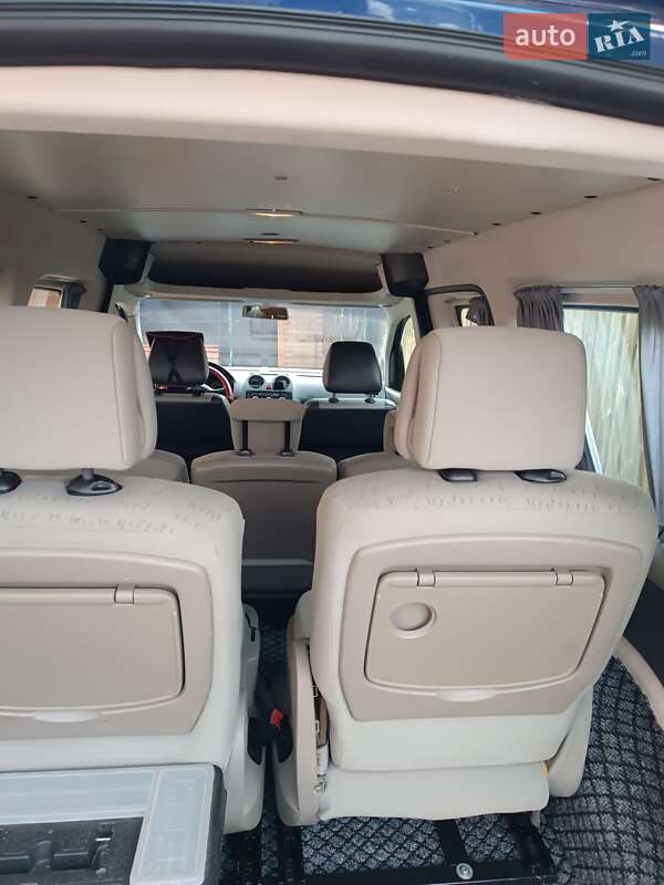 Минивэн Volkswagen Caddy 2010 в Коростышеве