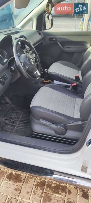 Грузовой фургон Volkswagen Caddy 2012 в Киеве фото 26 Грузовой фургон Volkswagen Caddy 2012 в Киеве