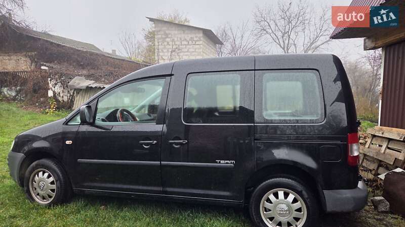 Минивэн Volkswagen Caddy 2010 в Умани