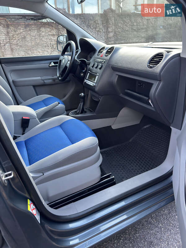 Мінівен Volkswagen Caddy 2009 в Вінниці