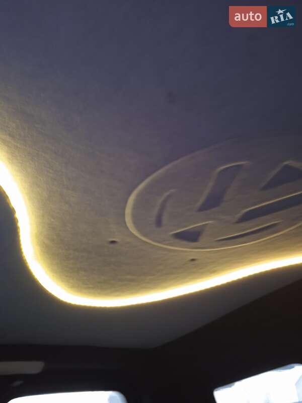 Минивэн Volkswagen Caddy 2009 в Помошной