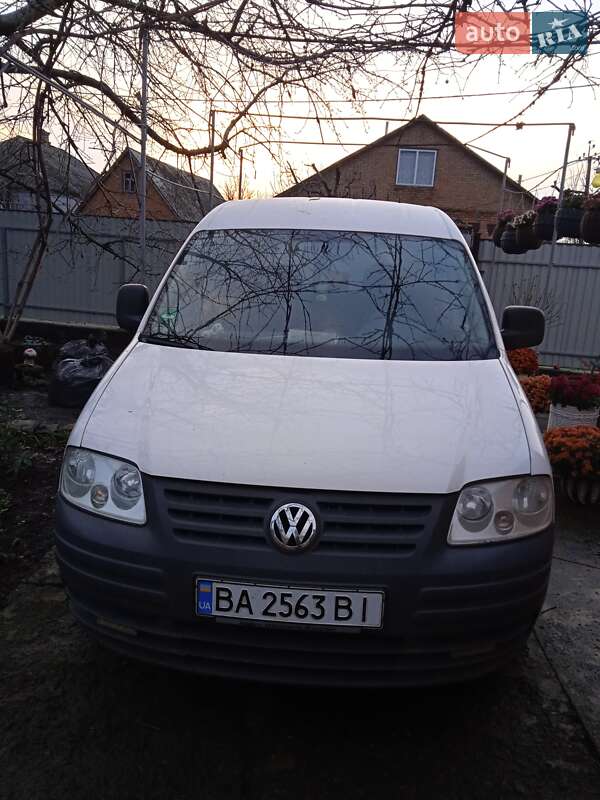 Минивэн Volkswagen Caddy 2009 в Помошной