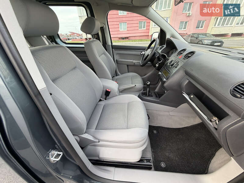 Минивэн Volkswagen Caddy 2006 в Виннице