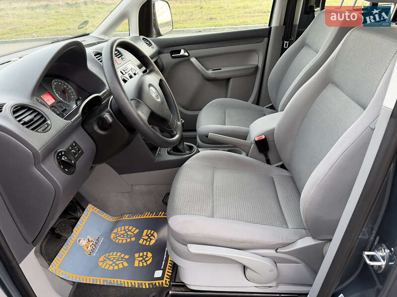 Минивэн Volkswagen Caddy 2006 в Виннице