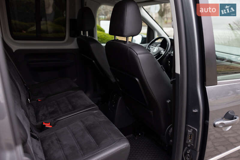 Мінівен Volkswagen Caddy 2016 в Луцьку