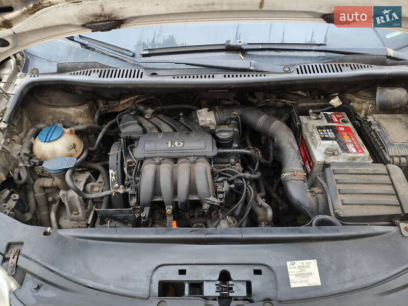 Минивэн Volkswagen Caddy 2007 в Киеве