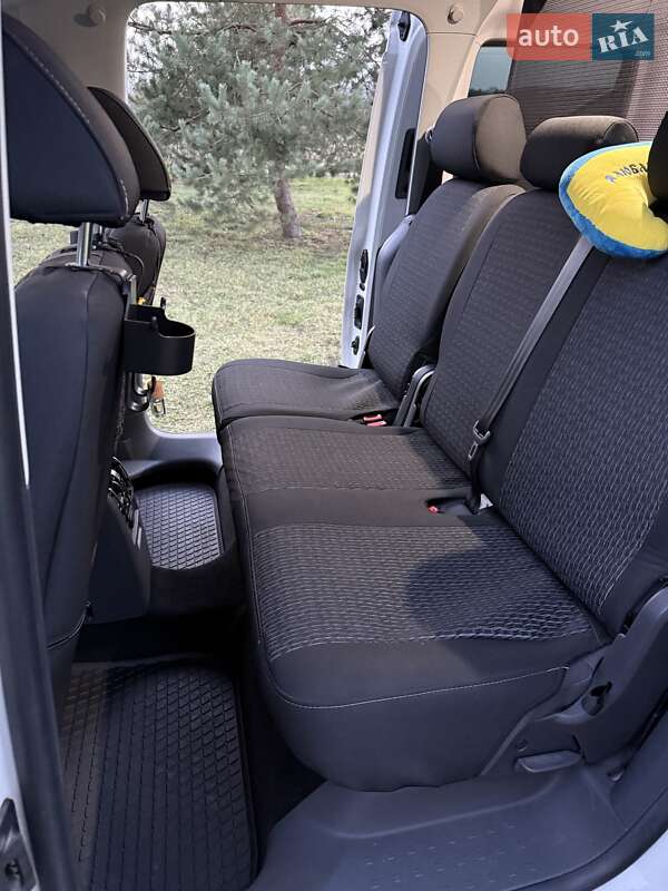 Мінівен Volkswagen Caddy 2013 в Полтаві