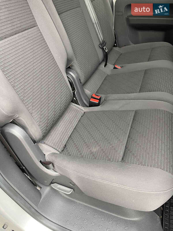 Мінівен Volkswagen Caddy 2014 в Чернівцях