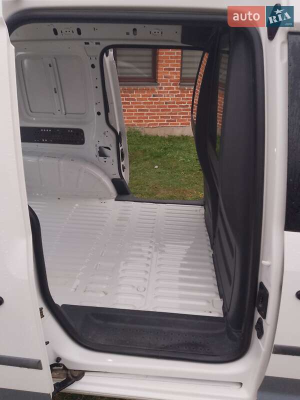 Вантажний фургон Volkswagen Caddy 2017 в Луцьку